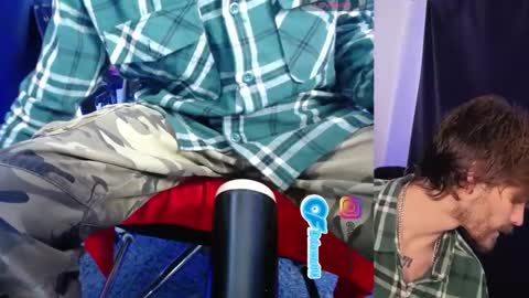 delacruz online show from November 17, 4:13 pm