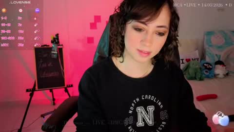 Snapshot of _denisse_peterson_ chatting on May 15, 4:19 am DENISE online show from May 15, 4:19 am