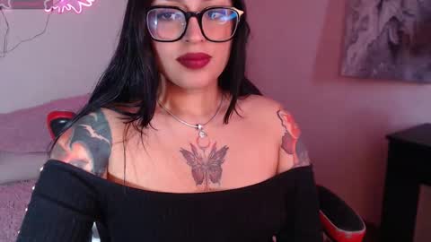 _dennise online show from September 13, 5:02 pm