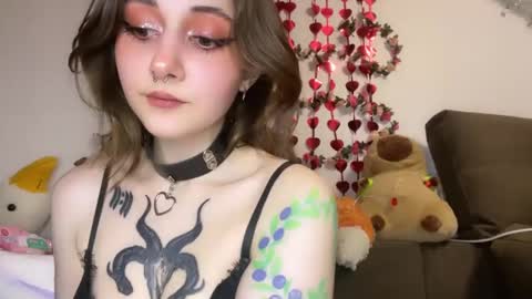 Kate online show from March 7, 4:44 pm