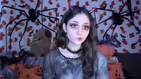 Kate online show from October 4, 5:05 am