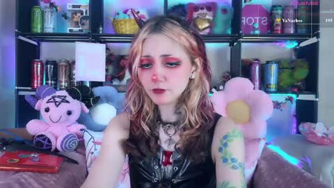 Snapshot of _devilbaby chatting on June 8, 1:28 am Kate online show from June 8, 1:28 am