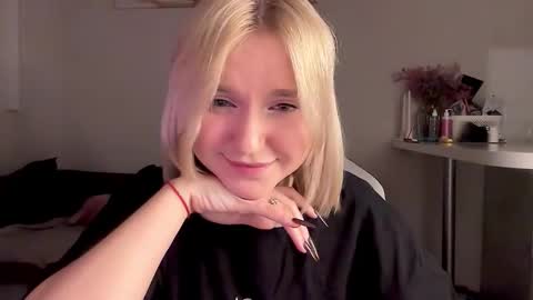 Ri   online show from November 8, 4:29 pm