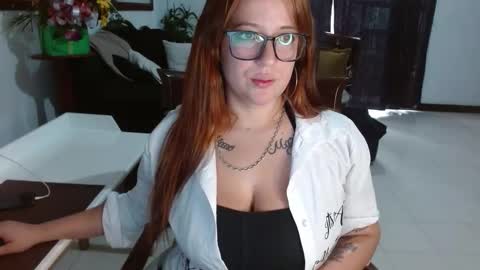 Snapshot of _diana_cute chatting on February 24, 10:30 pm Diana online show from February 24, 10:30 pm