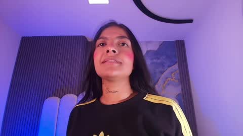 Snapshot of _diionne chatting on May 25, 7:53 pm Dione online show from May 25, 7:53 pm