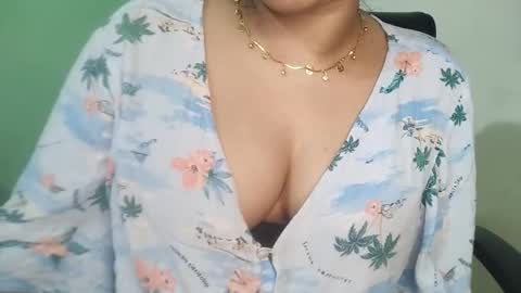 _dreamgirl_0 online show from March 2, 10:49 pm