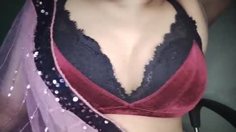 Snapshot of _dreamgirl_0 chatting on July 16, 1:00 am _dreamgirl_0 online show from July 16, 1:00 am