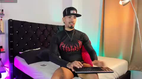 Snapshot of _duriel chatting on July 3, 1:28 pm Duriel online show from July 3, 1:28 pm