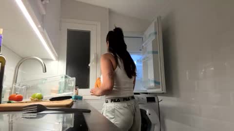 Snapshot of _elena_barra chatting on May 25, 8:48 pm elena barra online show from May 25, 8:48 pm