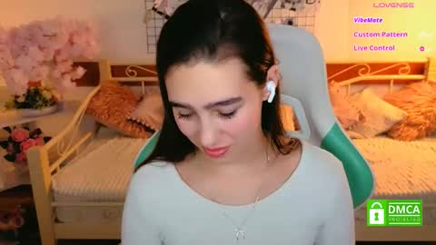 Lizzy  online show from February 18, 1:01 am