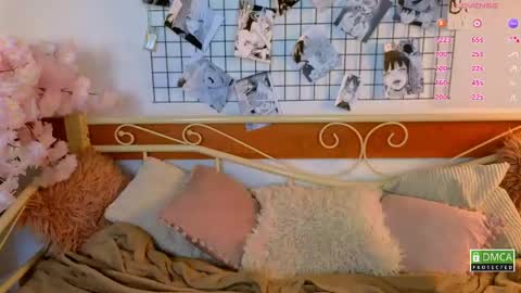 Snapshot of _eliizabeth__ chatting on May 26, 10:06 pm Lizzy online show from May 26, 10:06 pm