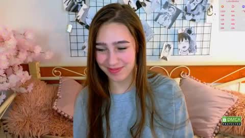 Snapshot of _eliizabeth__ chatting on May 29, 10:08 pm Lizzy online show from May 29, 10:08 pm