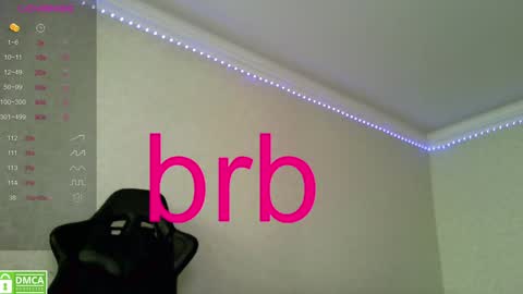 Snapshot of _elven_dreams__ chatting on January 9, 8:24 am chloue and Gretta online show from January 9, 8:24 am