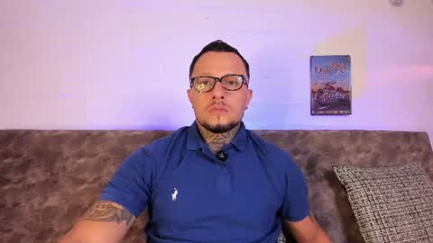 Snapshot of _emilio_escobar chatting on July 28, 4:41 am Emilio online show from July 28, 4:41 am