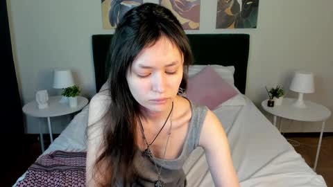 _emily__strike_ online show from January 27, 9:34 am