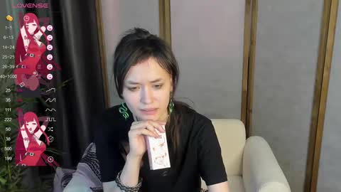 _emily__strike_ online show from February 26, 10:04 am