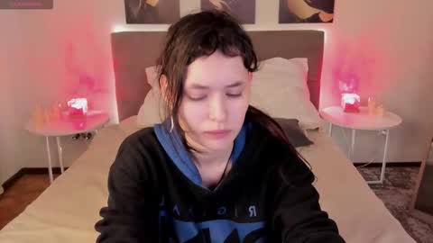 _emily__strike_ online show from October 16, 10:05 am