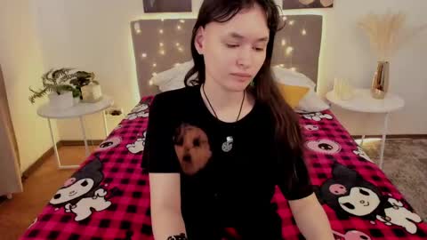 Snapshot of _emily__strike_ chatting on May 26, 1:56 am _emily__strike_ online show from May 26, 1:56 am