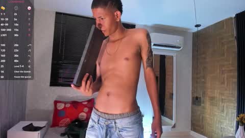 _erick_j online show from January 17, 8:45 pm