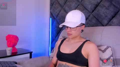 Snapshot of _eternal3_ chatting on June 4, 10:16 pm Eternal online show from June 4, 10:16 pm