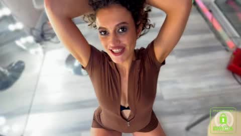 Snapshot of _eva_001 chatting on May 24, 9:31 pm Eva online show from May 24, 9:31 pm