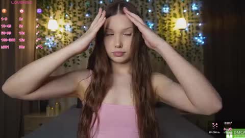 Alice online show from April 18, 3:16 pm