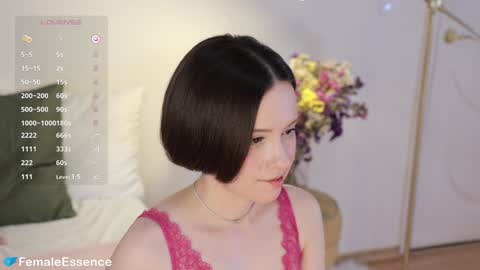 Essie  online show from December 1, 9:15 pm