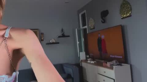 Lola 3  online show from November 13, 2:10 am