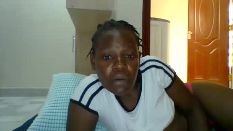 Snapshot of _finebaby69xx_ chatting on February 19, 2:44 pm Marlin online show from February 19, 2:44 pm