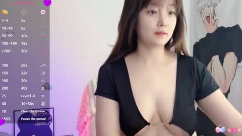 Snapshot of _flipped_ chatting on December 18, 11:55 pm Flipped online show from December 18, 11:55 pm