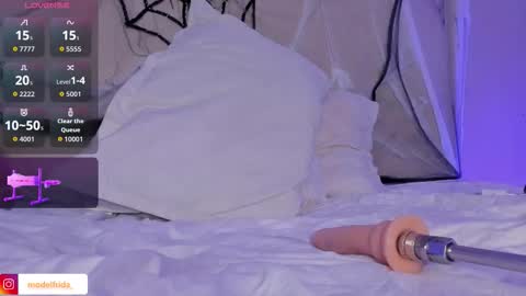 Snapshot of _frida_1 chatting on October 24, 2:57 pm Frida online show from October 24, 2:57 pm