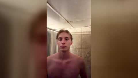 Snapshot of _frosty_69 chatting on May 7, 4:07 am _frosty_69 online show from May 7, 4:07 am