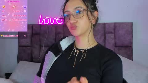 Snapshot of _gabbyx_ chatting on May 25, 2:34 pm Gabby online show from May 25, 2:34 pm