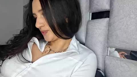 Snapshot of _gabbyx_ chatting on May 29, 1:53 pm Gabby online show from May 29, 1:53 pm