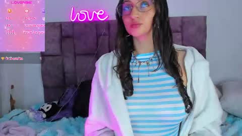 Snapshot of _gabbyx_ chatting on June 14, 2:19 pm Gabby online show from June 14, 2:19 pm