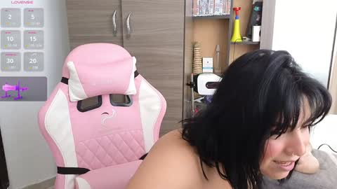 we are hot friends online show from January 20, 12:49 pm