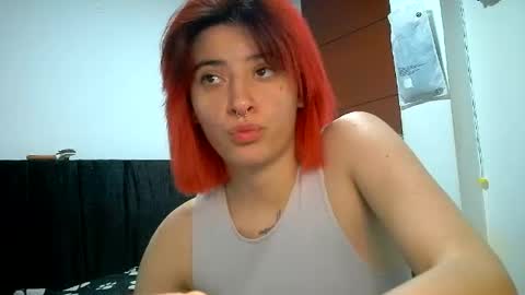 Snapshot of _genesid_dixton chatting on June 17, 5:43 am Mia-foster online show from June 17, 5:43 am