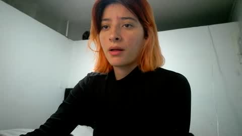Snapshot of _genesid_dixton chatting on July 30, 1:15 am Mia-foster online show from July 30, 1:15 am