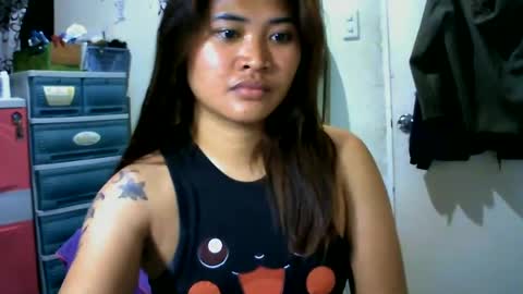 Snapshot of _genevieve22_ chatting on July 12, 2:52 pm genny online show from July 12, 2:52 pm