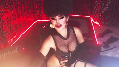 Snapshot of _hailyourqueenx chatting on December 20, 5:51 pm GoDDess  Chloe online show from December 20, 5:51 pm