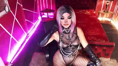 Snapshot of _hailyourqueenx chatting on September 30, 8:58 pm GoDDess  Chloe online show from September 30, 8:58 pm