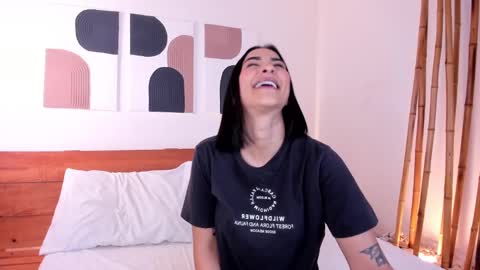 Hanna johnson online show from January 3, 5:28 am