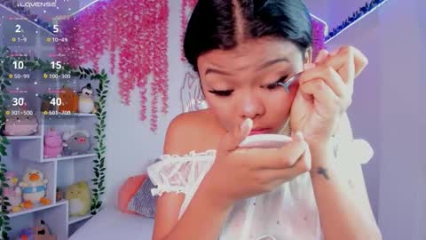 Hanna Botero online show from November 5, 5:35 pm