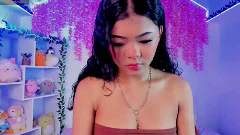 Hanna Botero online show from November 18, 3:38 pm