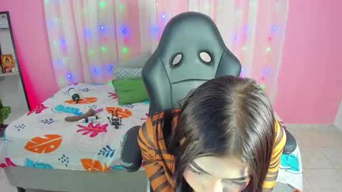 Snapshot of _hannamichell_ chatting on October 1, 7:09 pm hanna online show from October 1, 7:09 pm