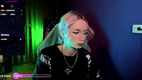 Snapshot of _helencarter chatting on May 10, 8:36 pm Helen Carter 3 Next stream 2330 MSC online show from May 10, 8:36 pm