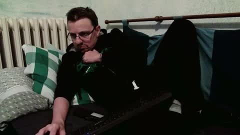 Snapshot of _horny___boy_ chatting on November 23, 1:55 pm Manuel online show from November 23, 1:55 pm