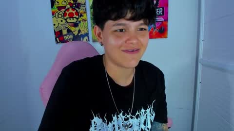 Snapshot of _ian_sweet chatting on November 21, 7:01 pm ian online show from November 21, 7:01 pm