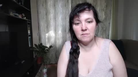 Snapshot of _illusion_ chatting on June 3, 5:10 am Illusion online show from June 3, 5:10 am