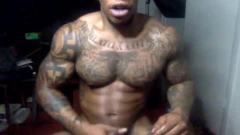 Snapshot of _infamous_ chatting on December 24, 11:49 am Tatted34 aka PimpDaddy SlickDick online show from December 24, 11:49 am